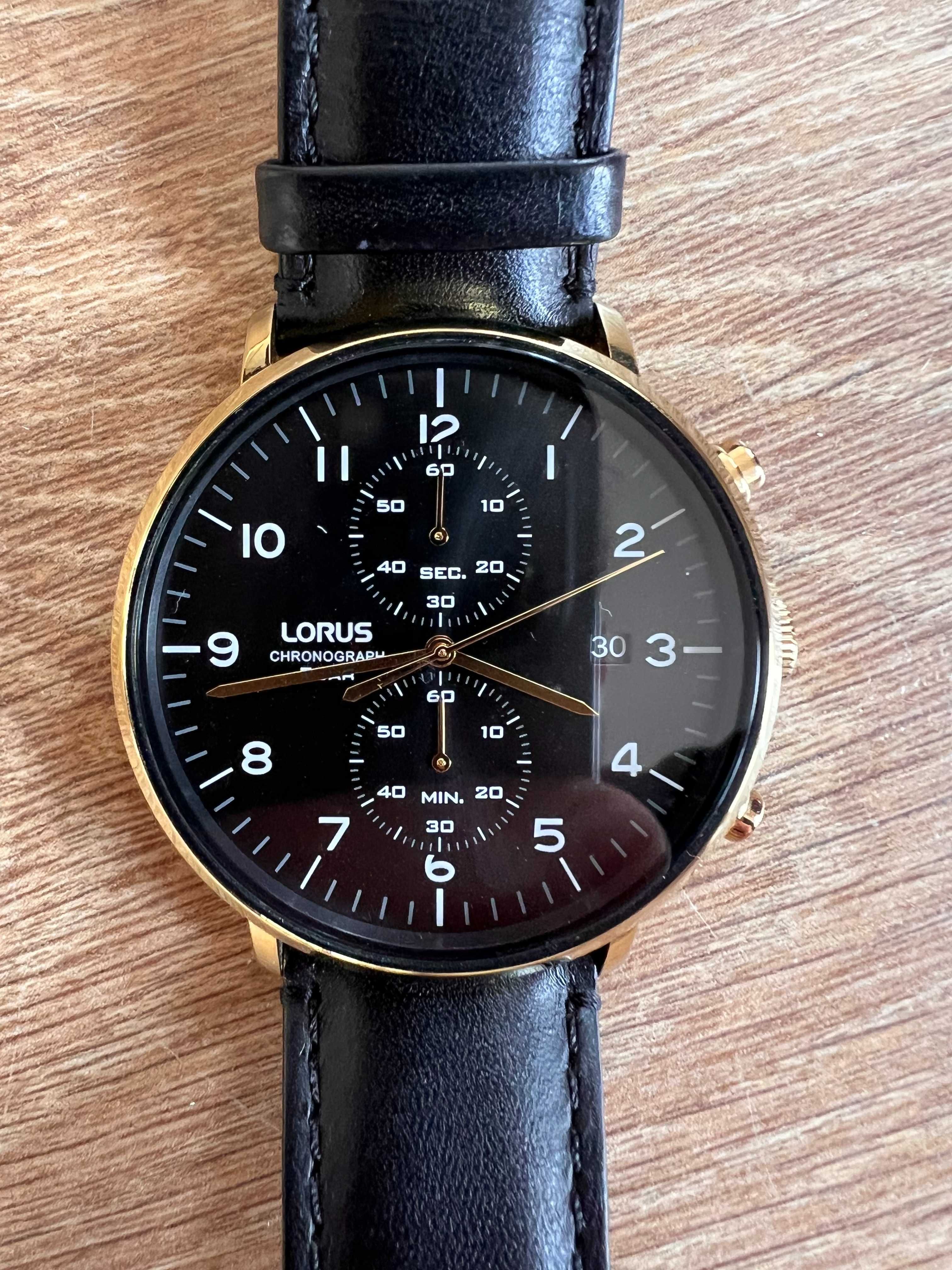 Zegarek Lorus RW420AX9 | czarno-złoty, skórzany pasek, chronograf