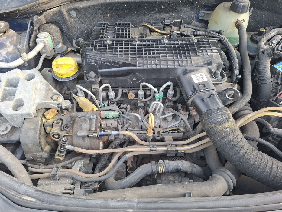 Silnik kompletny Renault 1.5 Dci