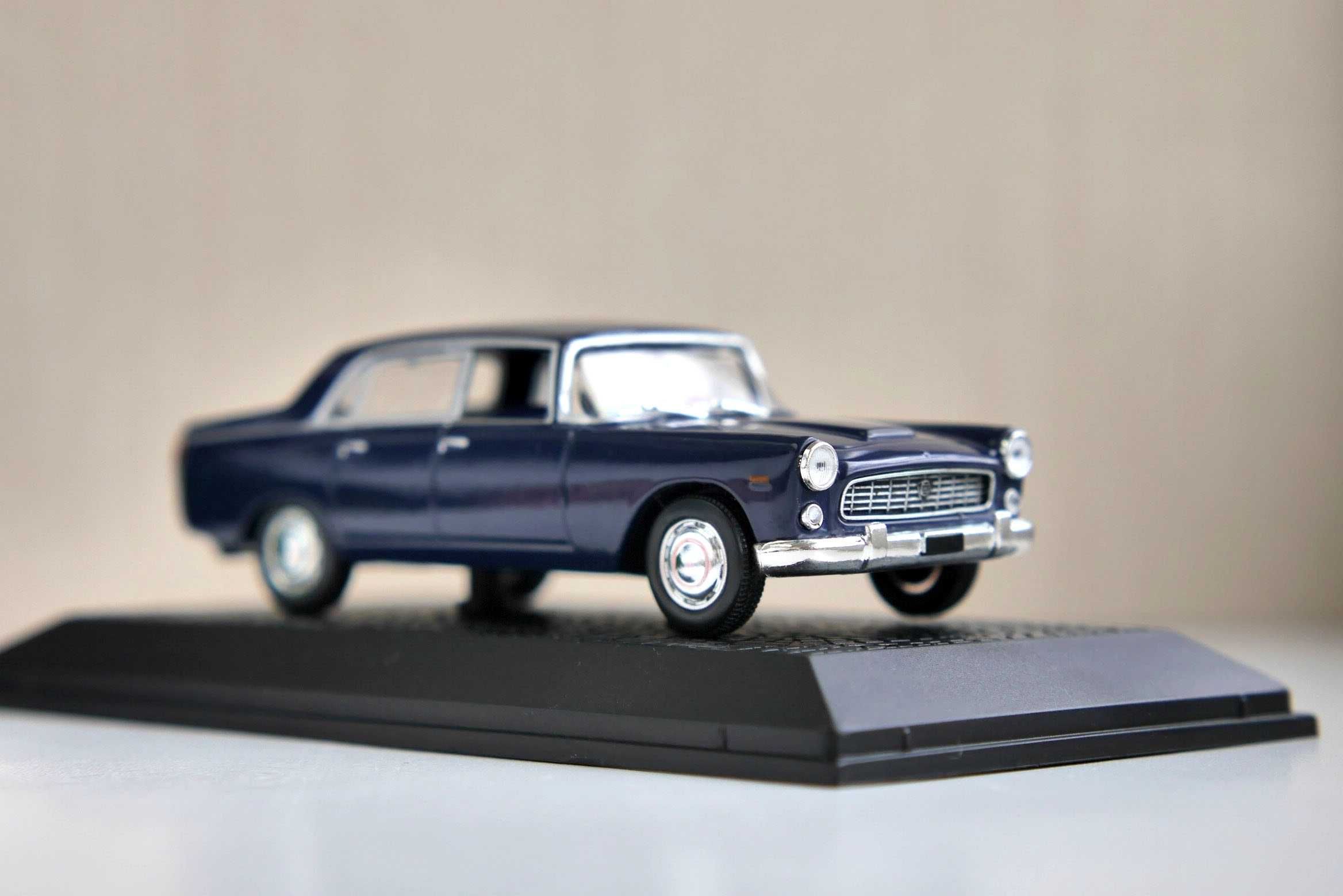 Модель Lancia Flaminia Giovanni Gronchi (1960) 1:43 ATLAS (Norev)