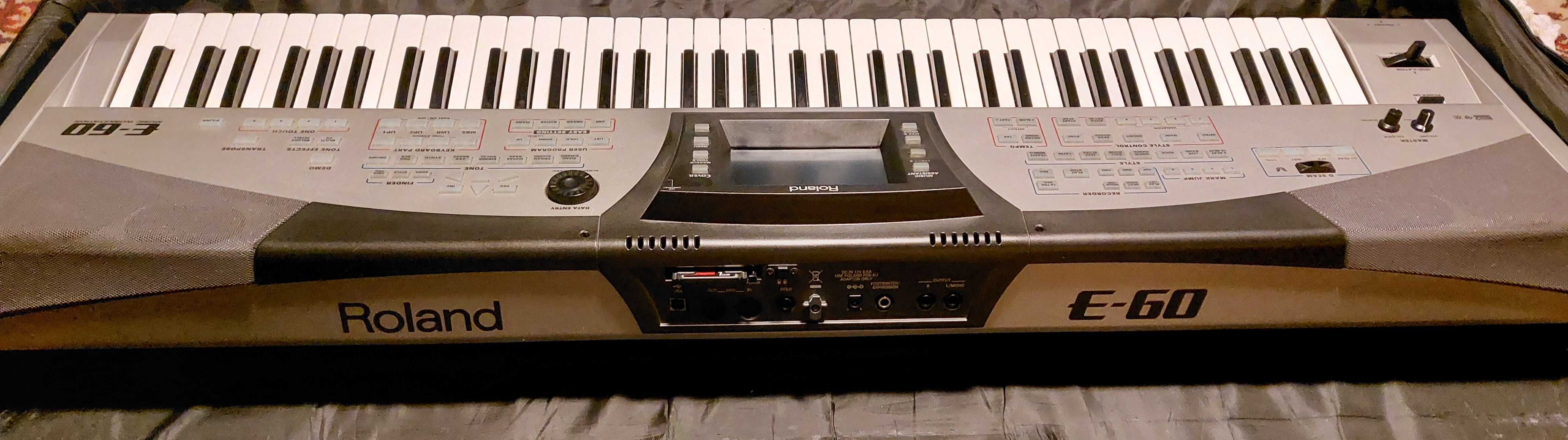 Keyboard Roland e-60