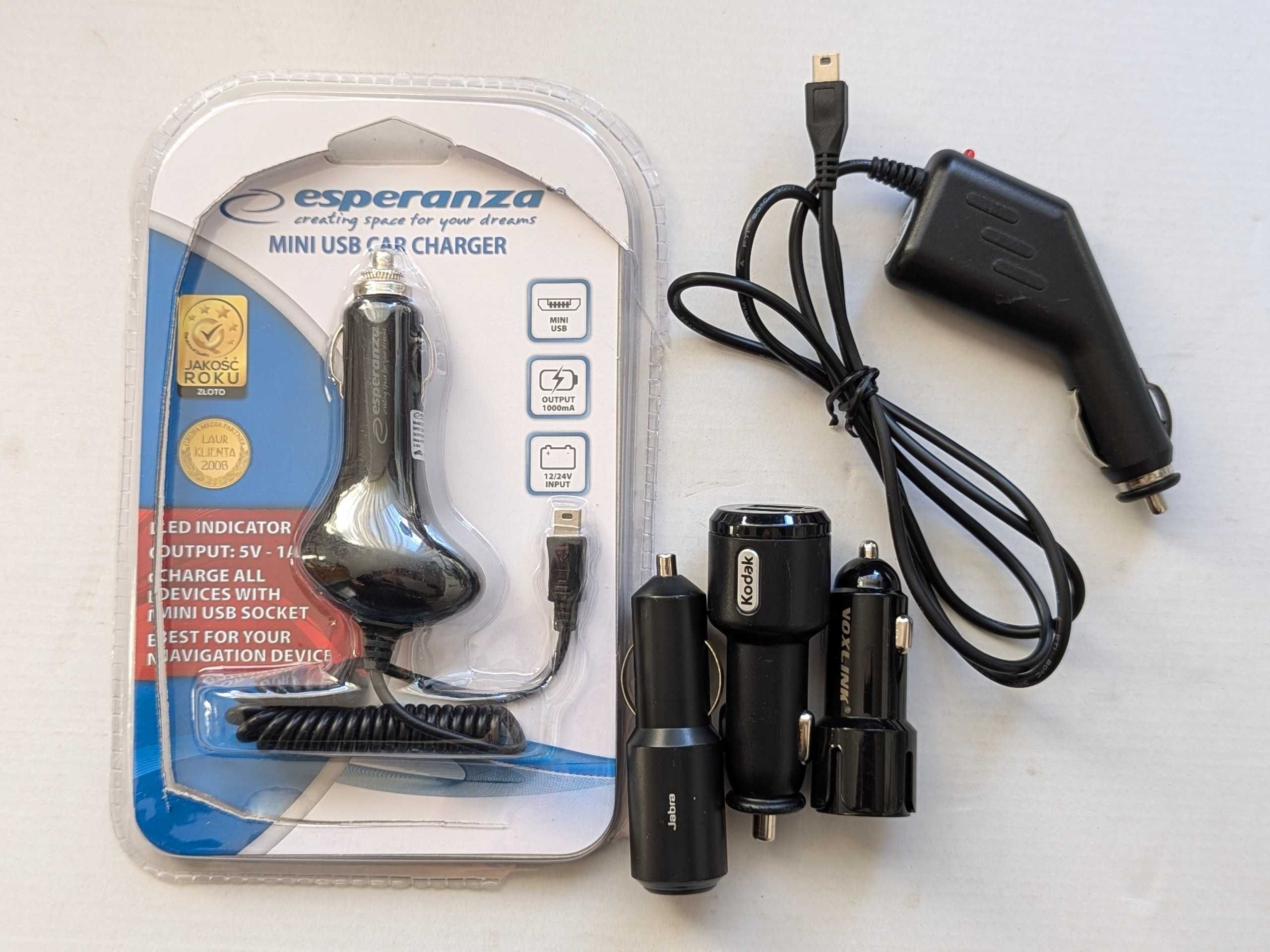 Ładowarki samochodowe ZESTAW 5 szt. / mini USB 5V-1A / USB / + GRATIS!