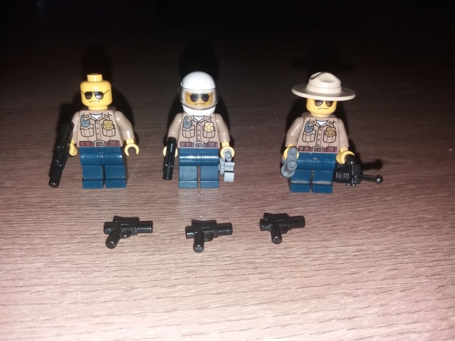 Figurki lego policja