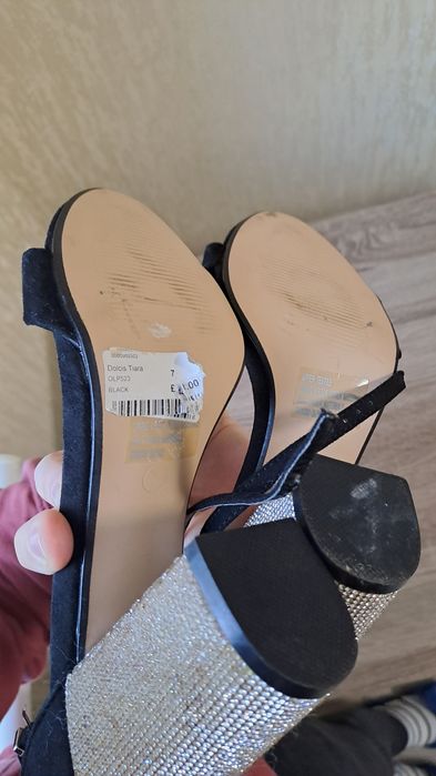 Яскраві босоніжки