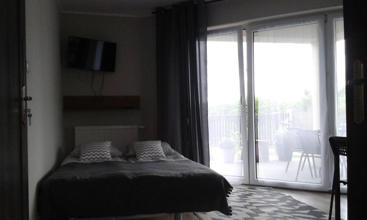 Apartament czteroosobowy wolny termin 05-19.07na parterze. Zapraszamy