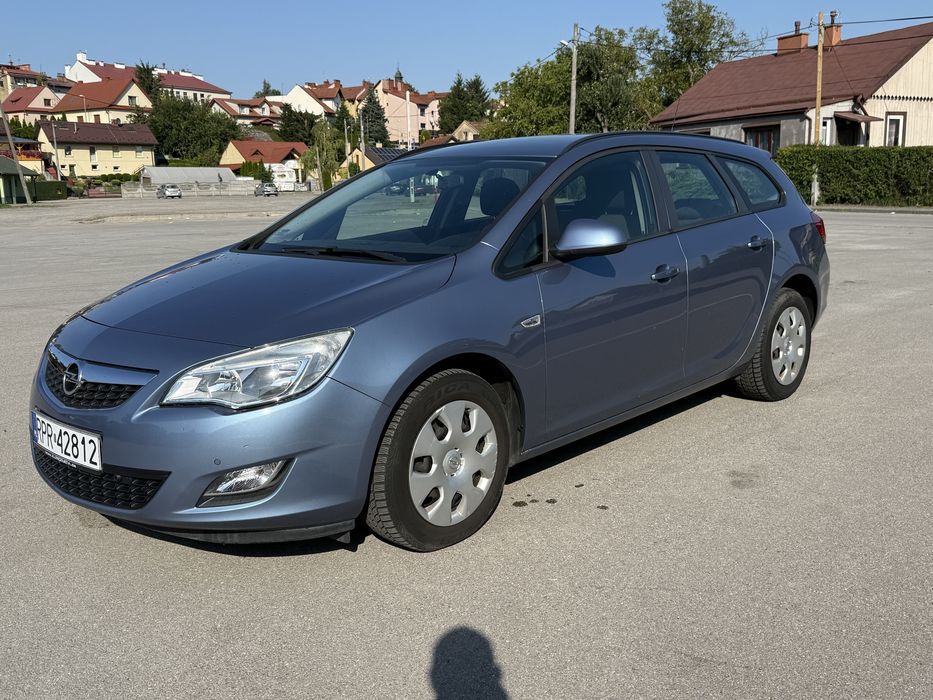 Opel astra J 1.4 benzyna kombi
