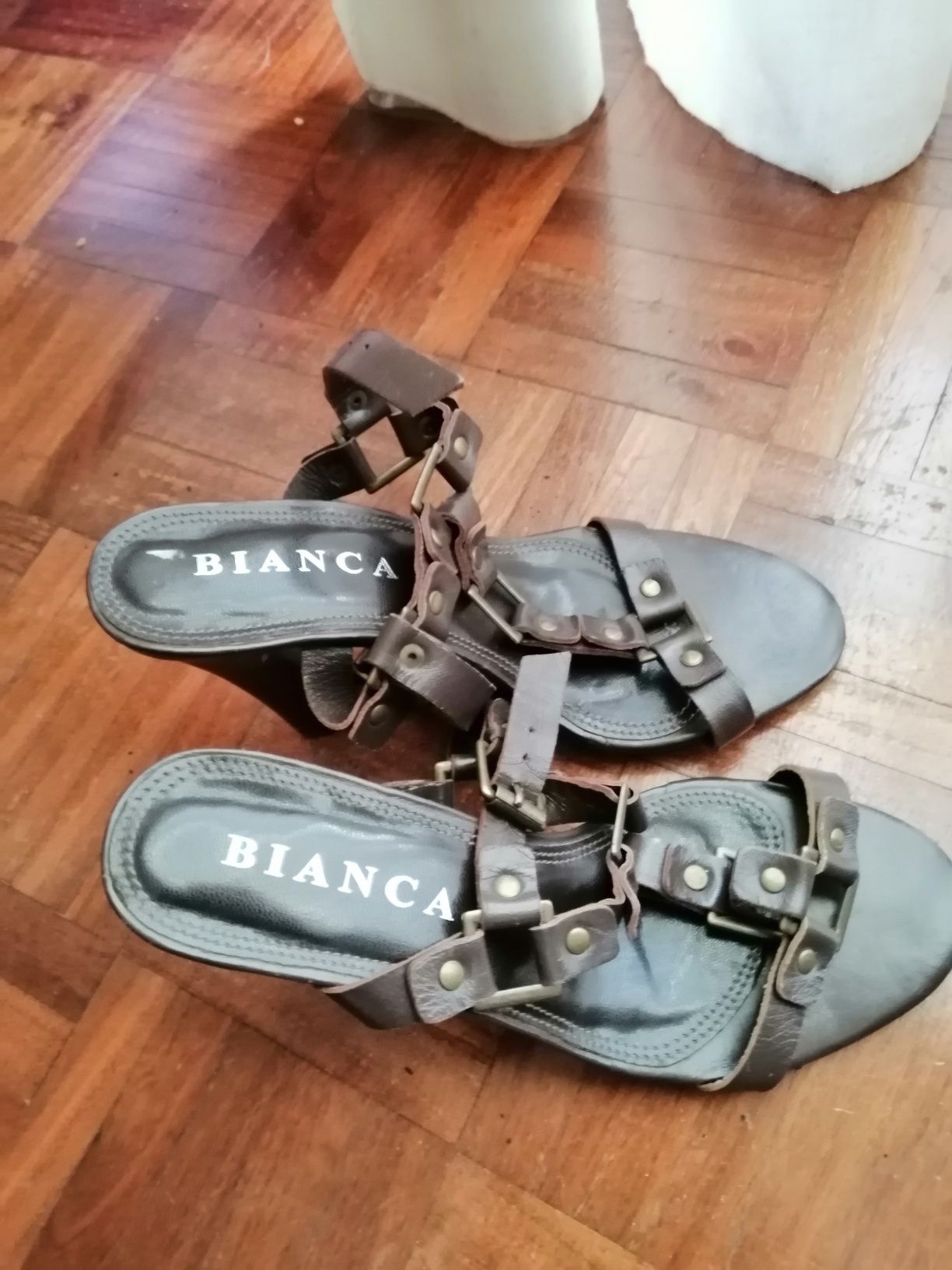 Sandálias de senhora n 35