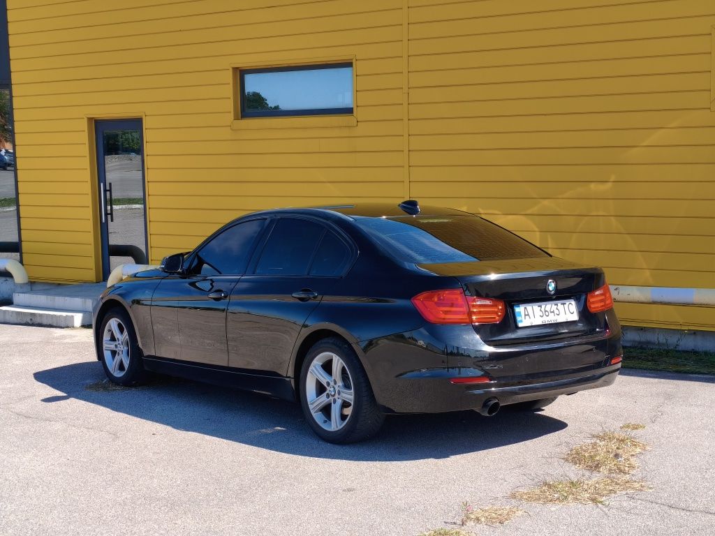 BMW F30 2015 рік задній привід
