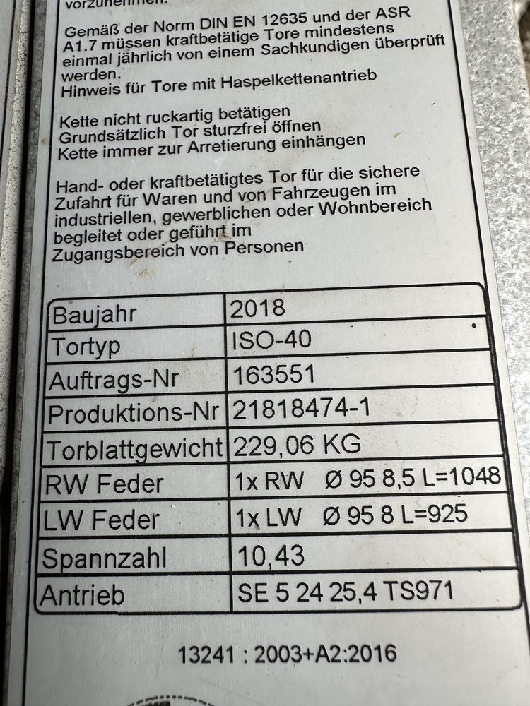Brama garażowa przemysłowa