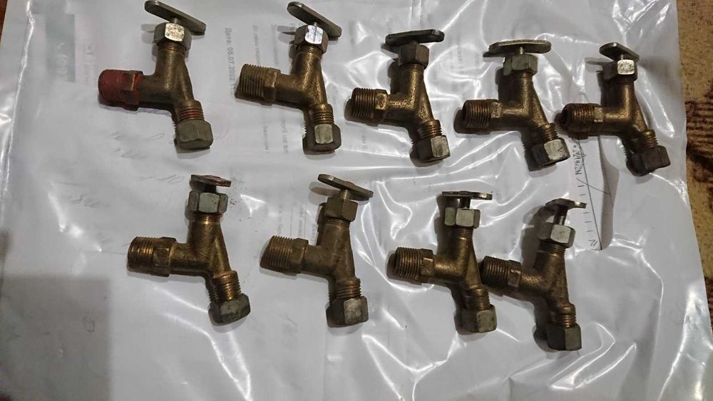 продам кран отбора воздуха зил 130 и 131