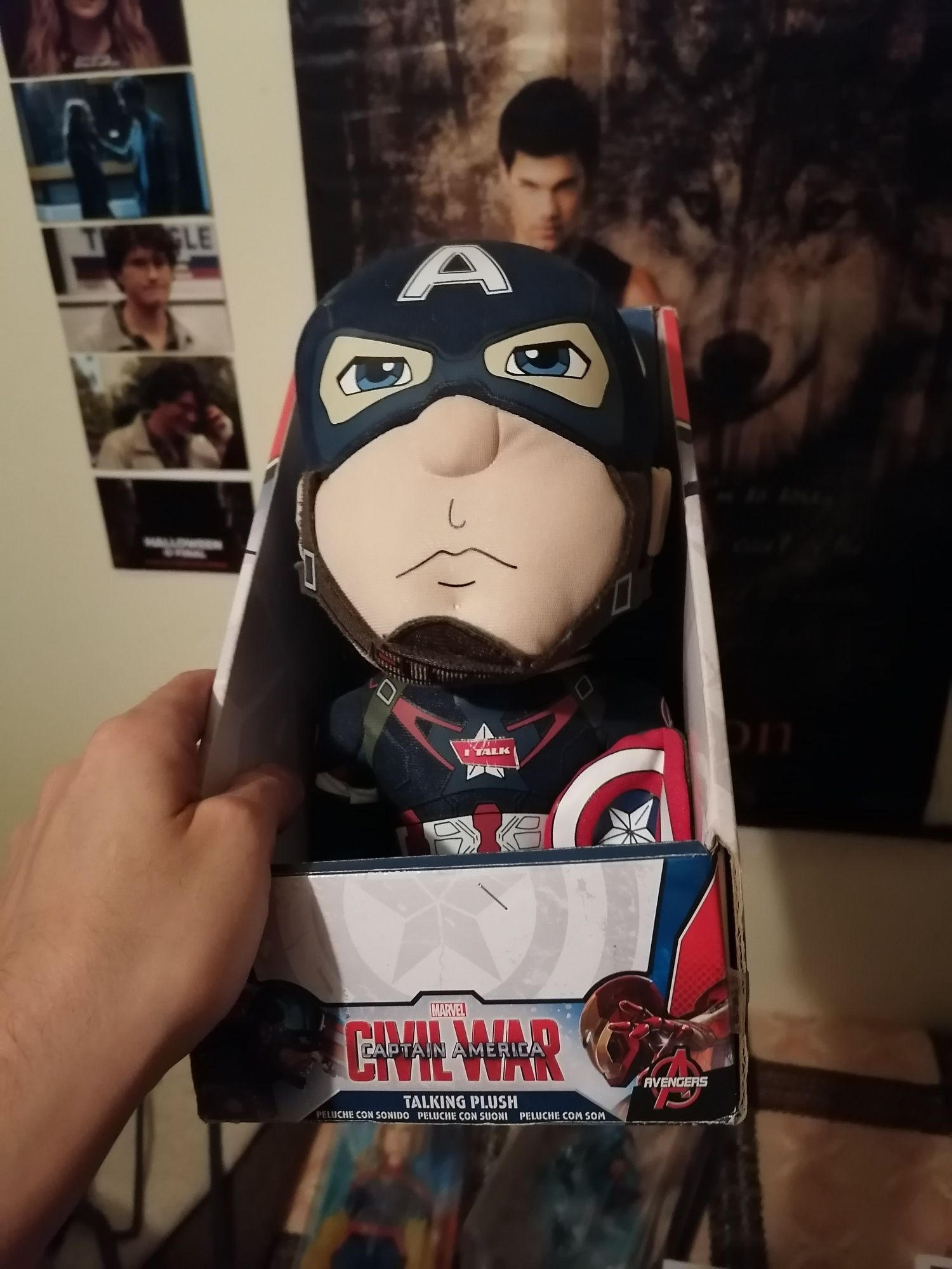 Capitão América Peluche