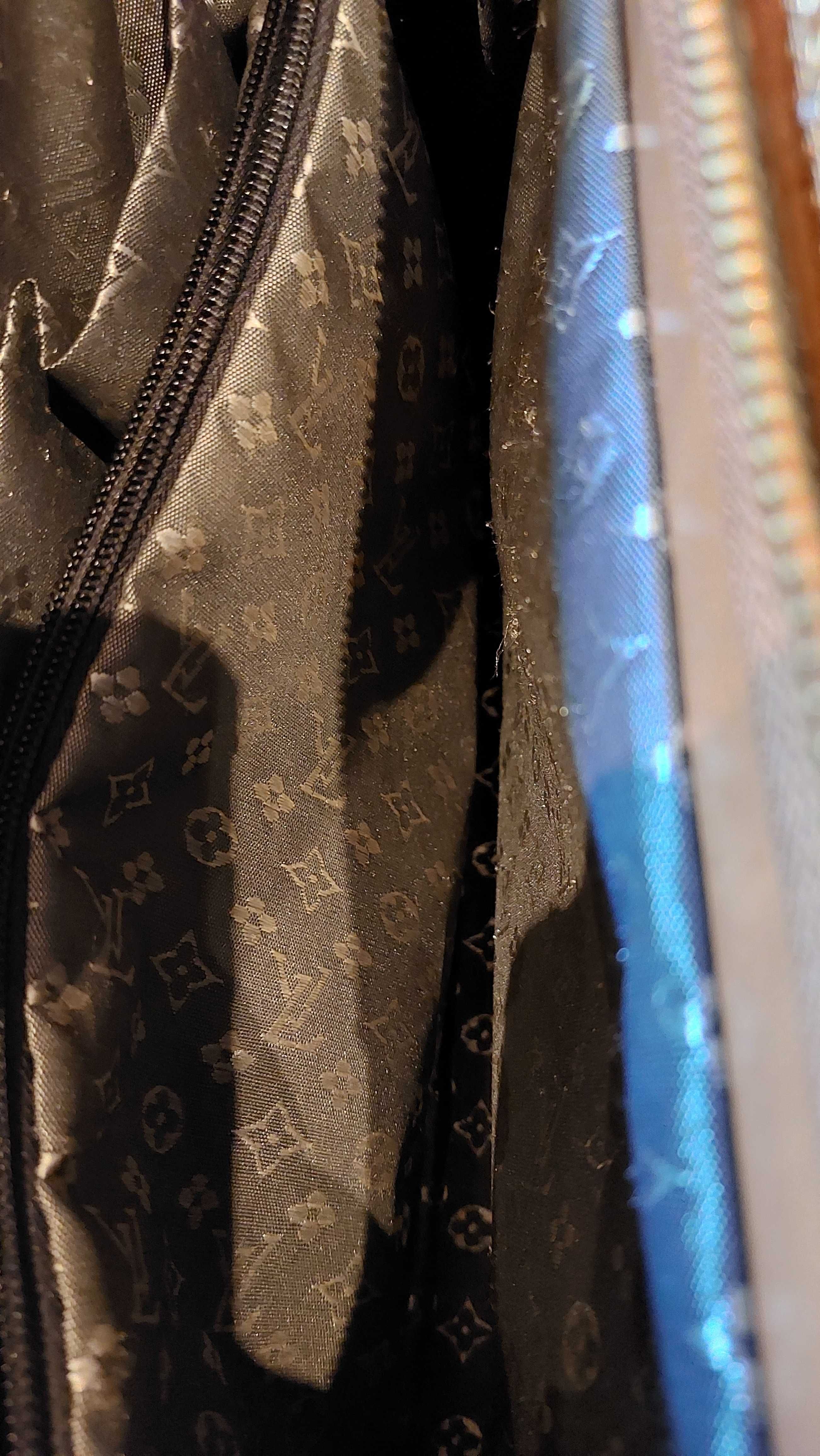 Louis Vuitton elegancka torebka do ręki stan idealny