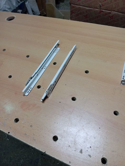 Prowadnice do szuflad