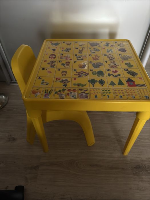 Столик дитячий стол + стілець дитячий