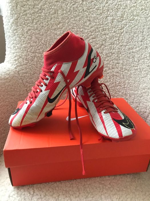 Nike Mercurial buty piłkarskie r.40