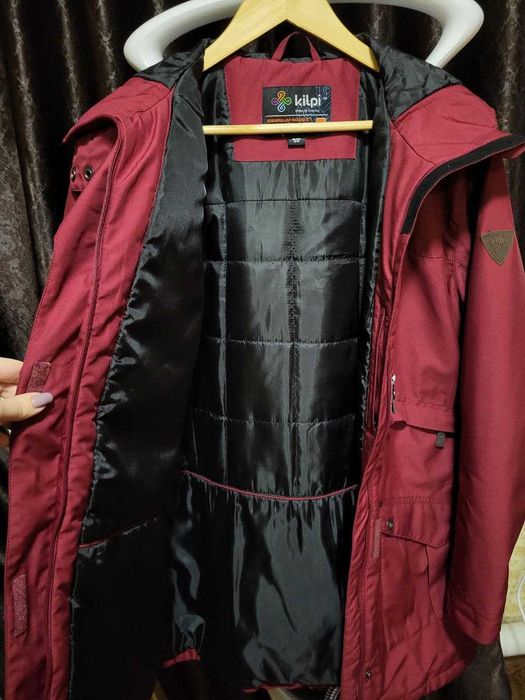 Жіноча вітровка, на весну або осінь