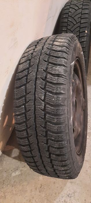 Продам шини з дисками
