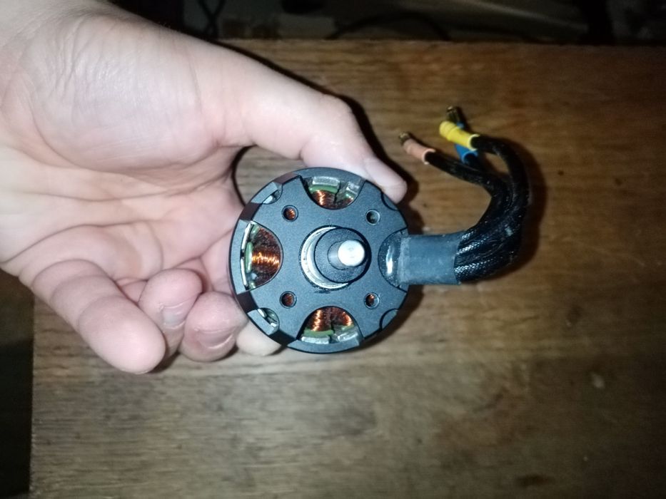 Безколекторний мотор дрону 540 kv