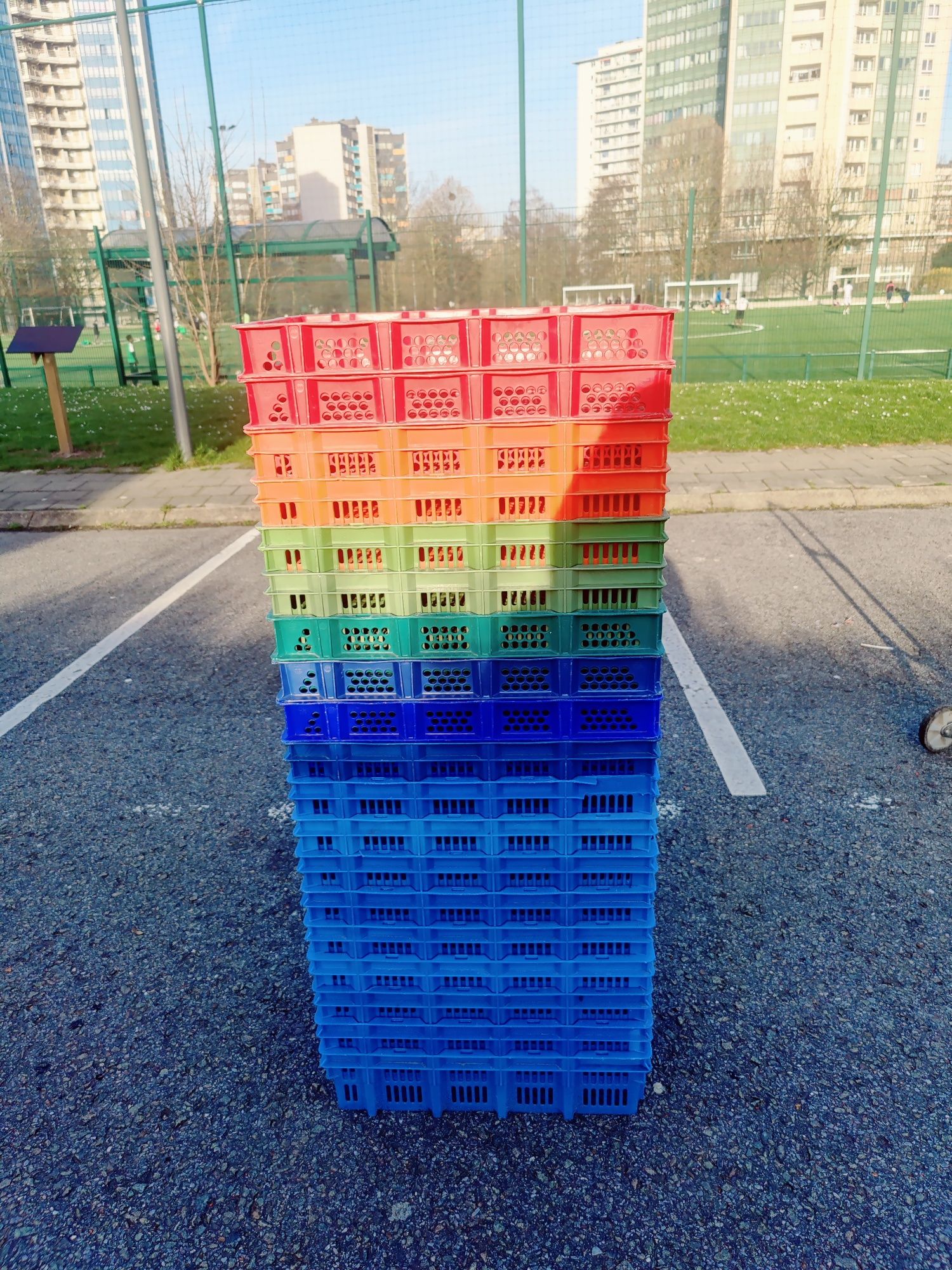 Skrzynka, pojemnik plastikowy