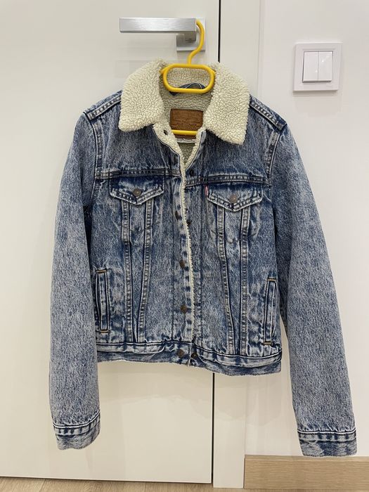 Джинсовая куртка Levis на овчине