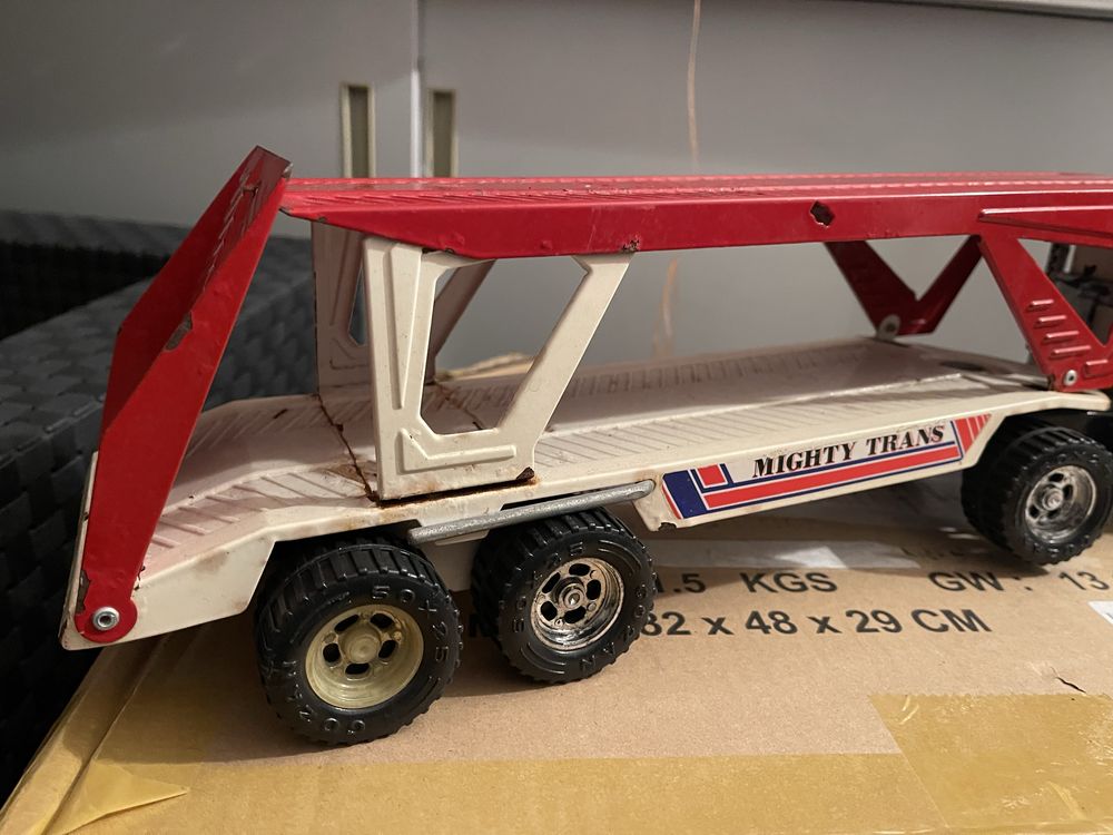 Miniatura de camião