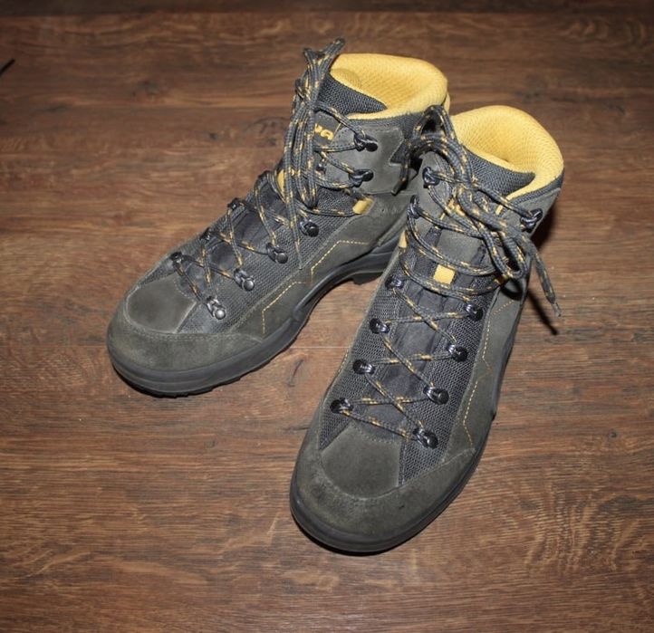 Ботинки Lowa Gore-tex 38 размер