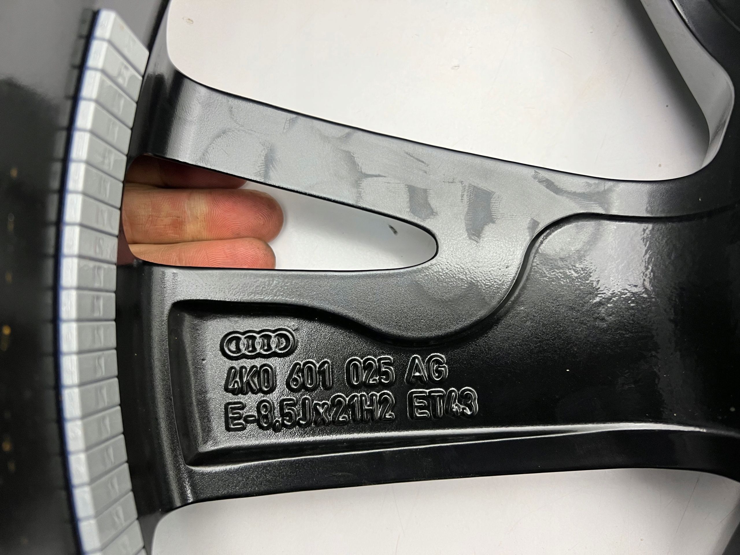 Audi A6 S6 RS6 C8 4K Felga koło 8.5Jx21 ET43 5x112
