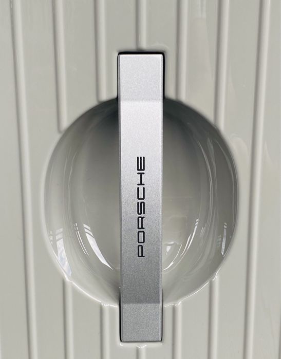 74L Rimowa Porsche 992 PTS Walizka XL 4 kółka Chalk Grey Kredowy Szary