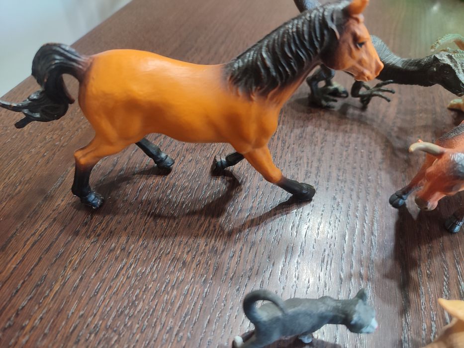 Zwierzęta gospodarskie gratis 2 dinozaury