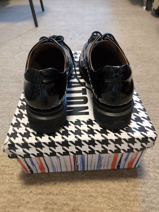 Туфлі в ідеальному стані, якісь супер, зручні