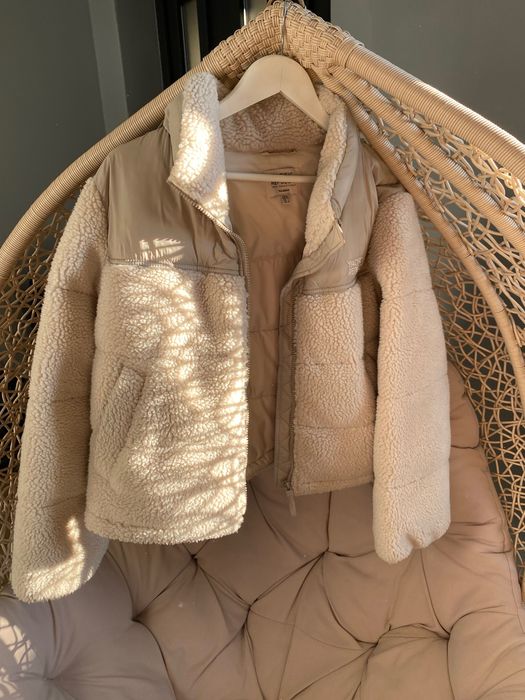 Куртка жіноча pull&bear