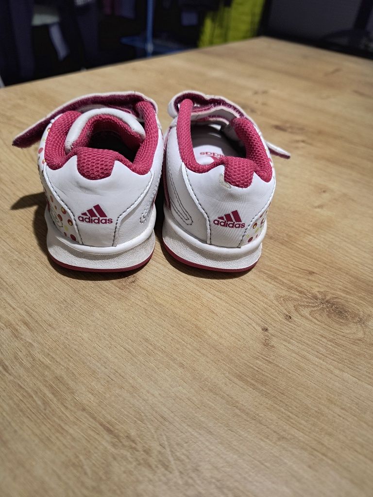 Buty Adidas r. 21