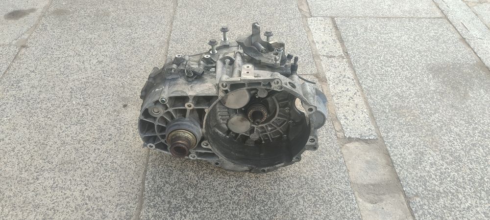 Sharan Galaxy Alhambra MK1 1.9 115KM skrzynia biegów EHH 6 biegów