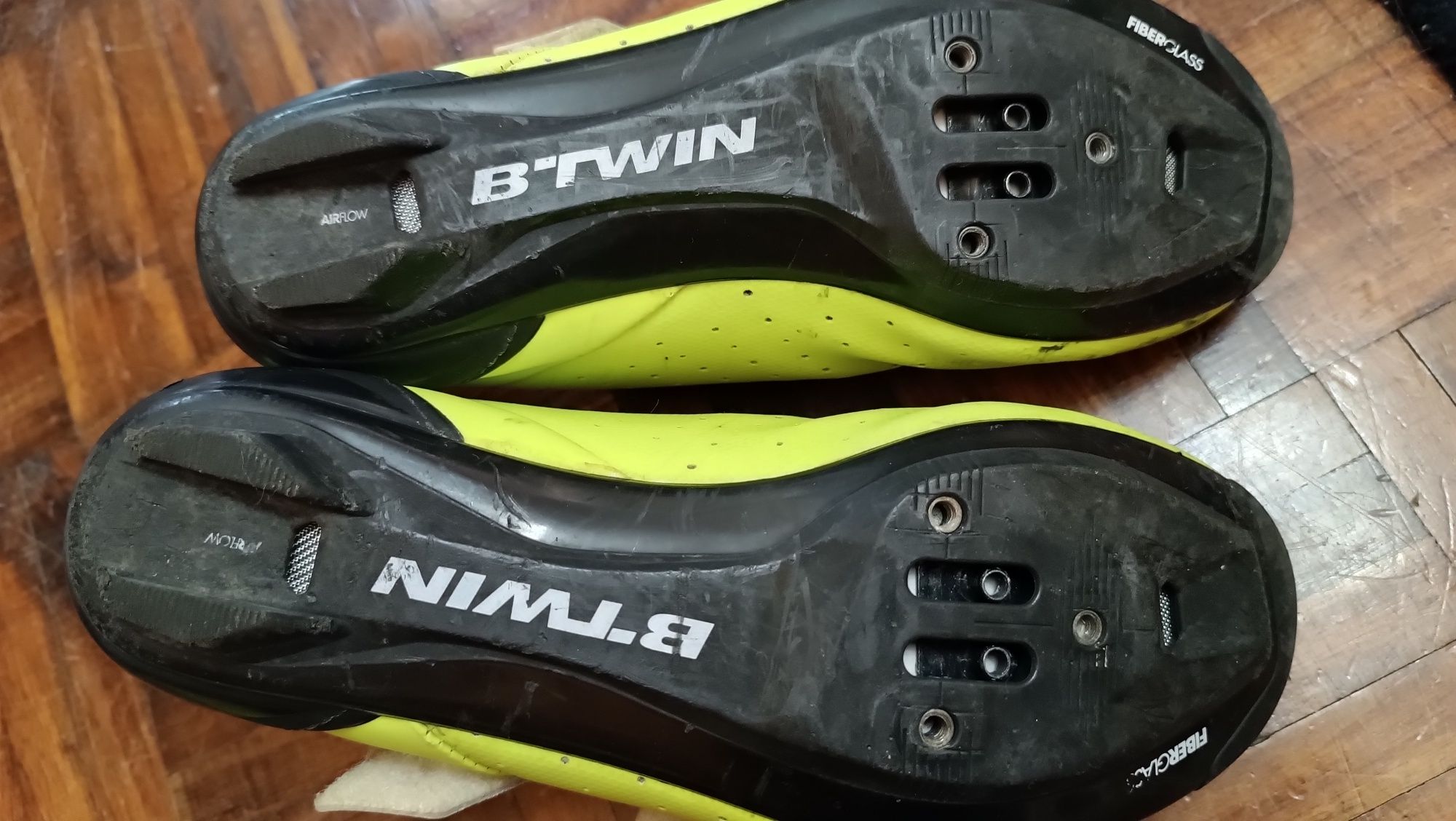 Sapatos encaixe btwin