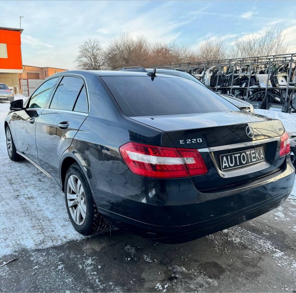 Фара Ксенон w212 Авторазборка w211 w213 w203 w204 w164 w166 w219