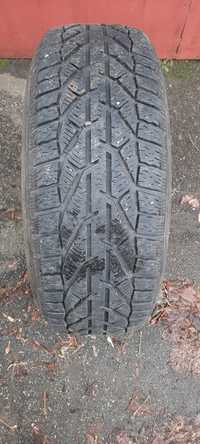 Продам зимову гуму Tigar suv winter 215/65R16