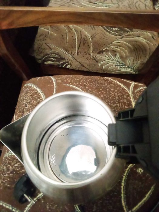 Чайник електричний