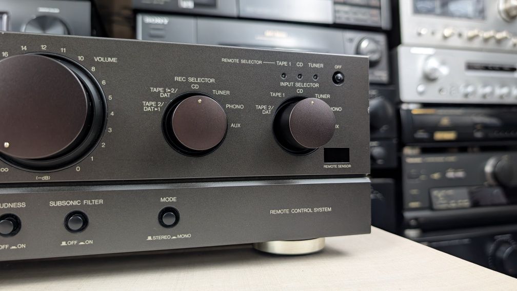 Technics SU-VX620 Wysokiej jakość zintegrowany wzmacniacz stereo