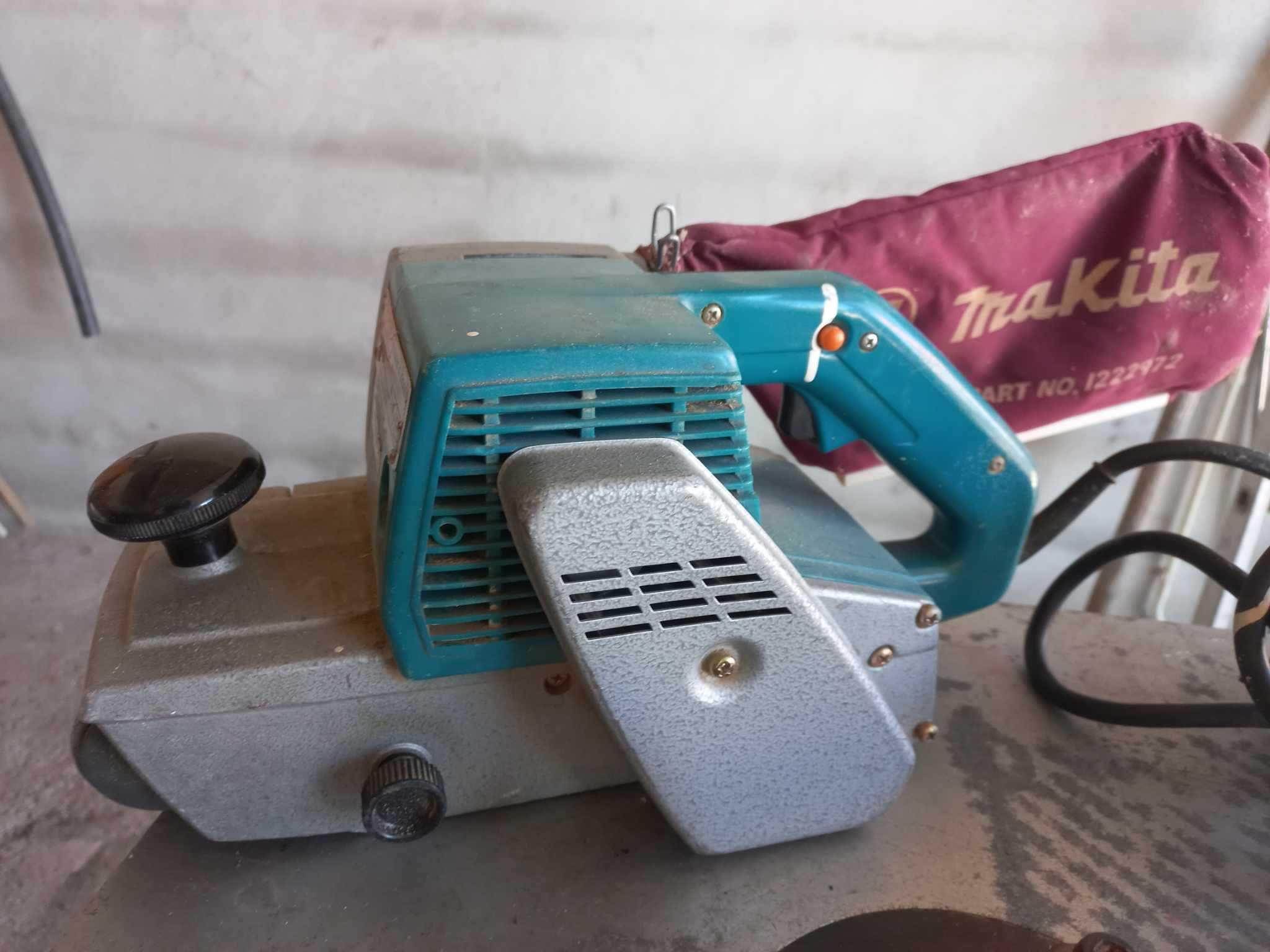 Lixadeira de fita/banda makita