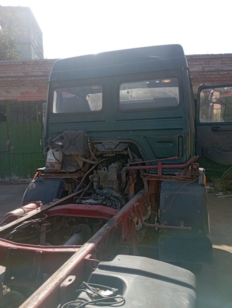 На запчастини Renault midliner m180