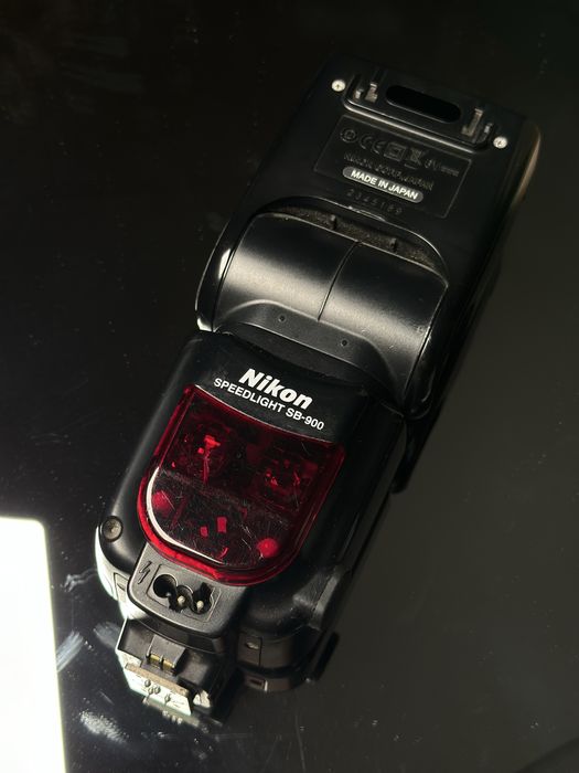 Фото спалах Nikon sb 900
