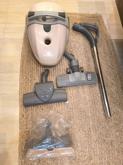 Odkurzacz Zelmer OdySsey 950W + osprzęt Turboszczotka