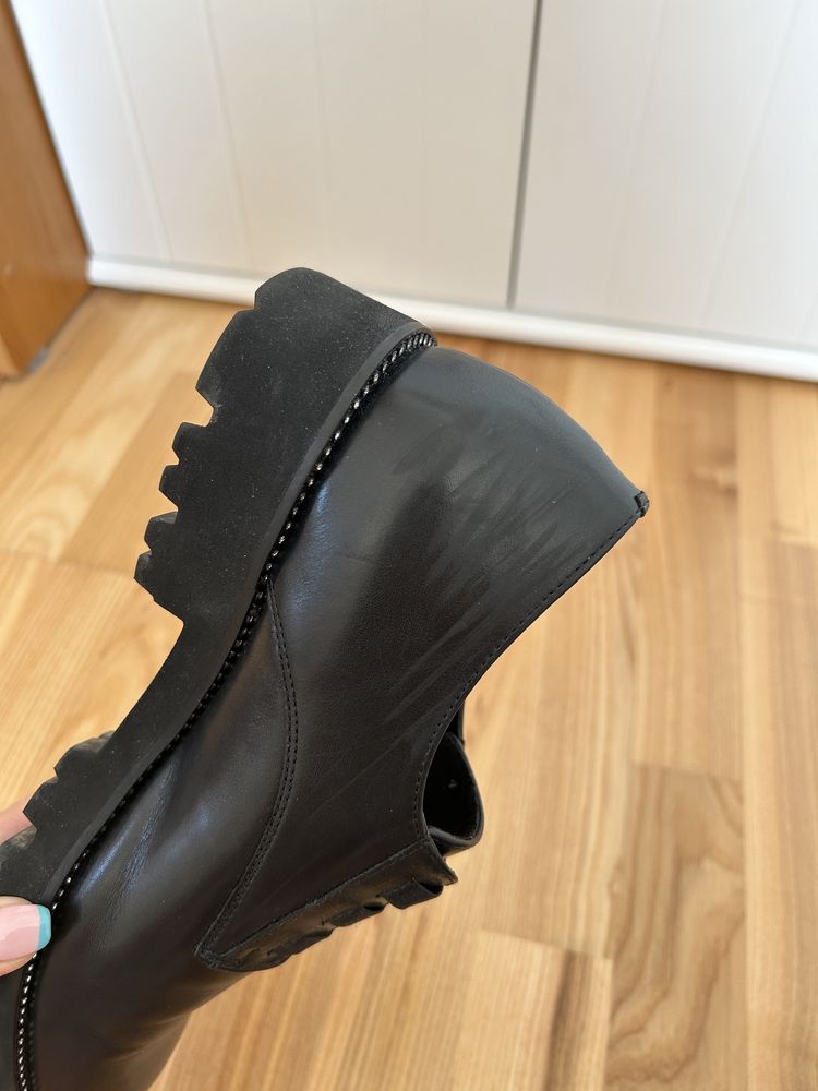Uncome buty półbuty oksfordy czarne skóra naturalna 40