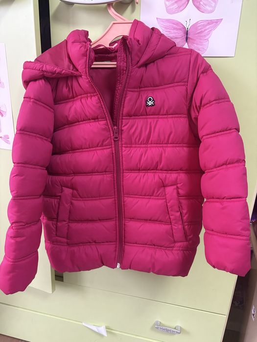Продам куртку Benetton