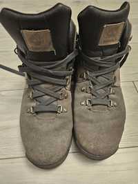 Zamszowe buty Timberland