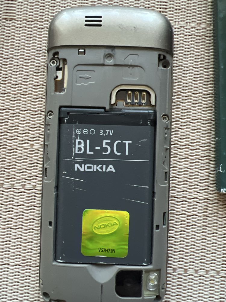 Nokia E65 и C3-01