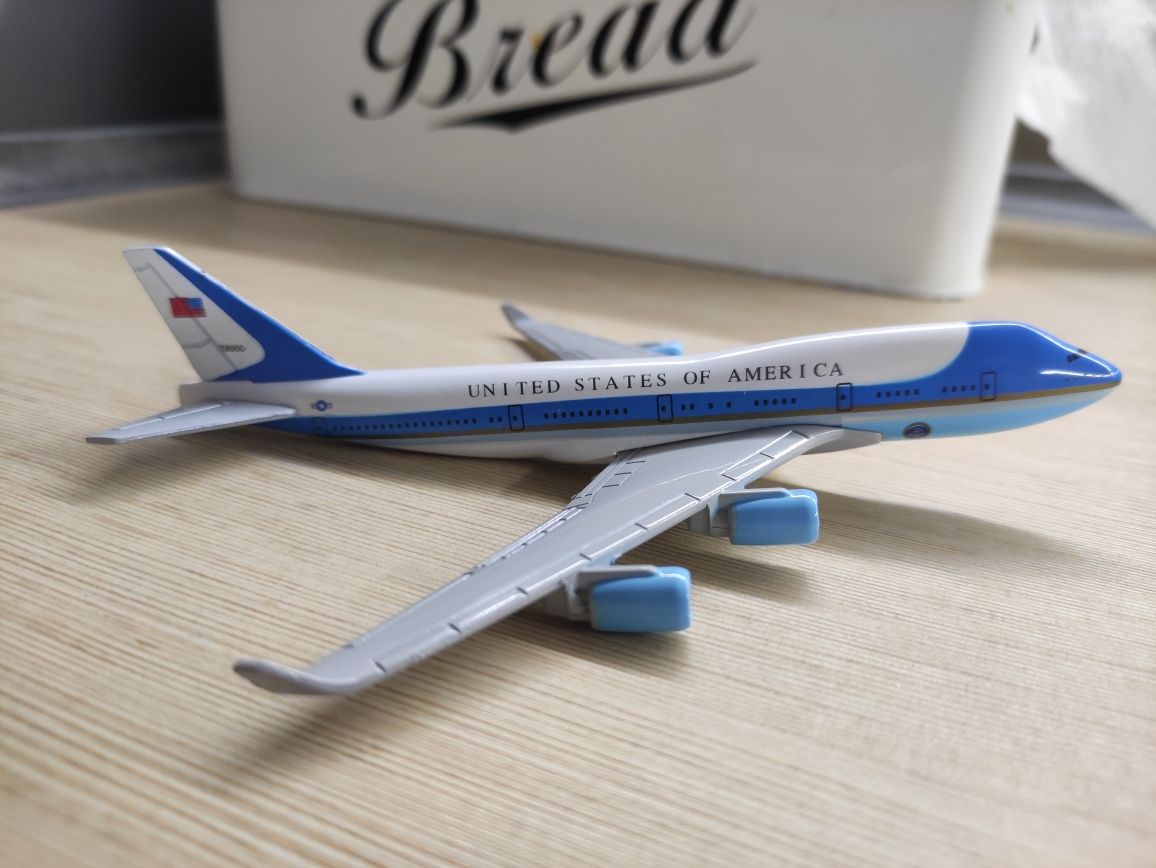 Model Boeing 747