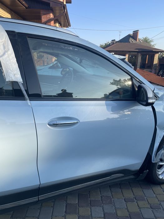 Двері передні/задні Chevrolet Bolt EUV/EV