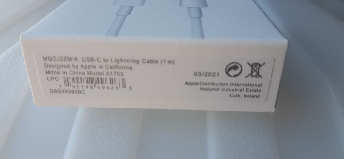 Kabel USB-C to Lightning do iPhone długość 1 metr NOWY