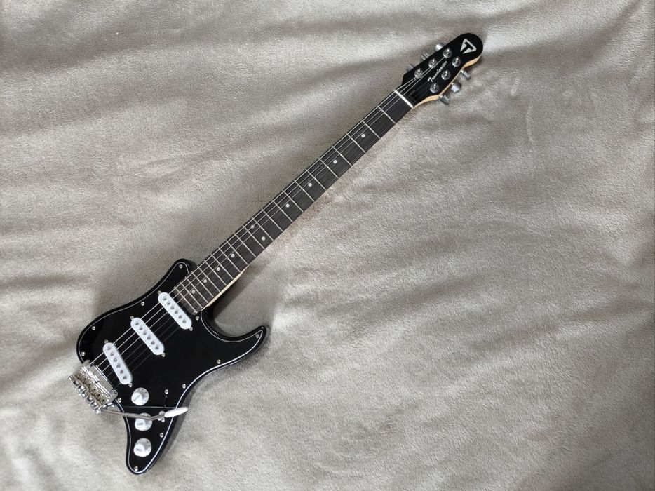 Компактна електрогітара Traveler Guitar Travelcaster