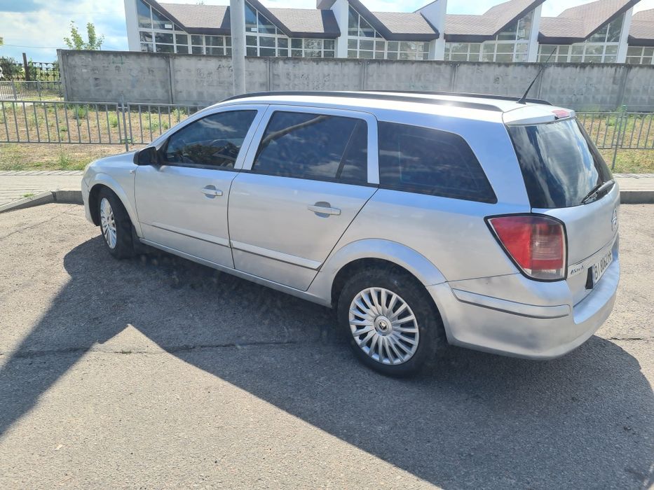 Opel astra H  универсал 1.7  cdti турбо дизель 2004год возможен обмен